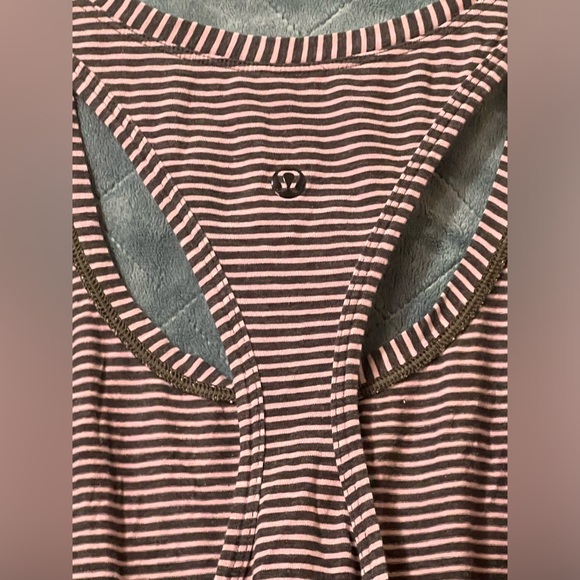 Women's Lululemon Athletica Striped Tank Top Size 8 - Picture 5 of 5
